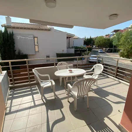 Holiday Cyprus Διαμέρισμα Λεμεσός